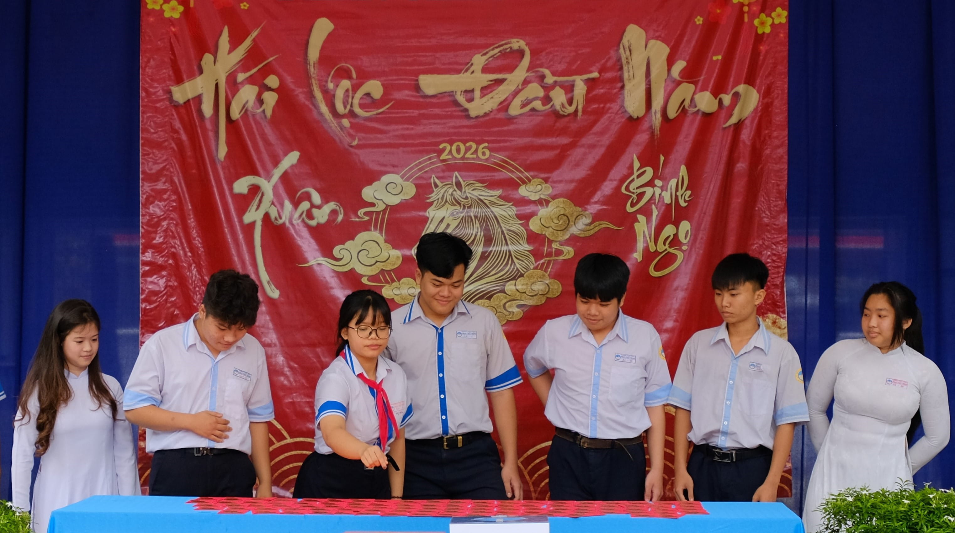 Hái lộc đầu xuân năm 2026