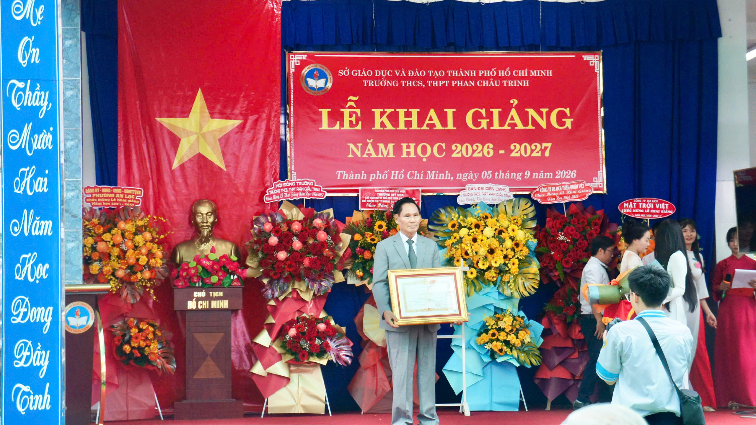 Vinh dự hôm nay - Tri ân những người đồng hành
